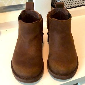 Toddler boy Ugg brown boys size 7
